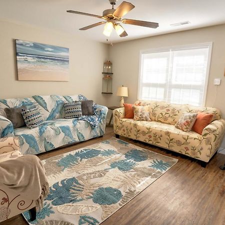 Kannapolis Elegant Townhouse - Pet Friendly Eksteriør billede