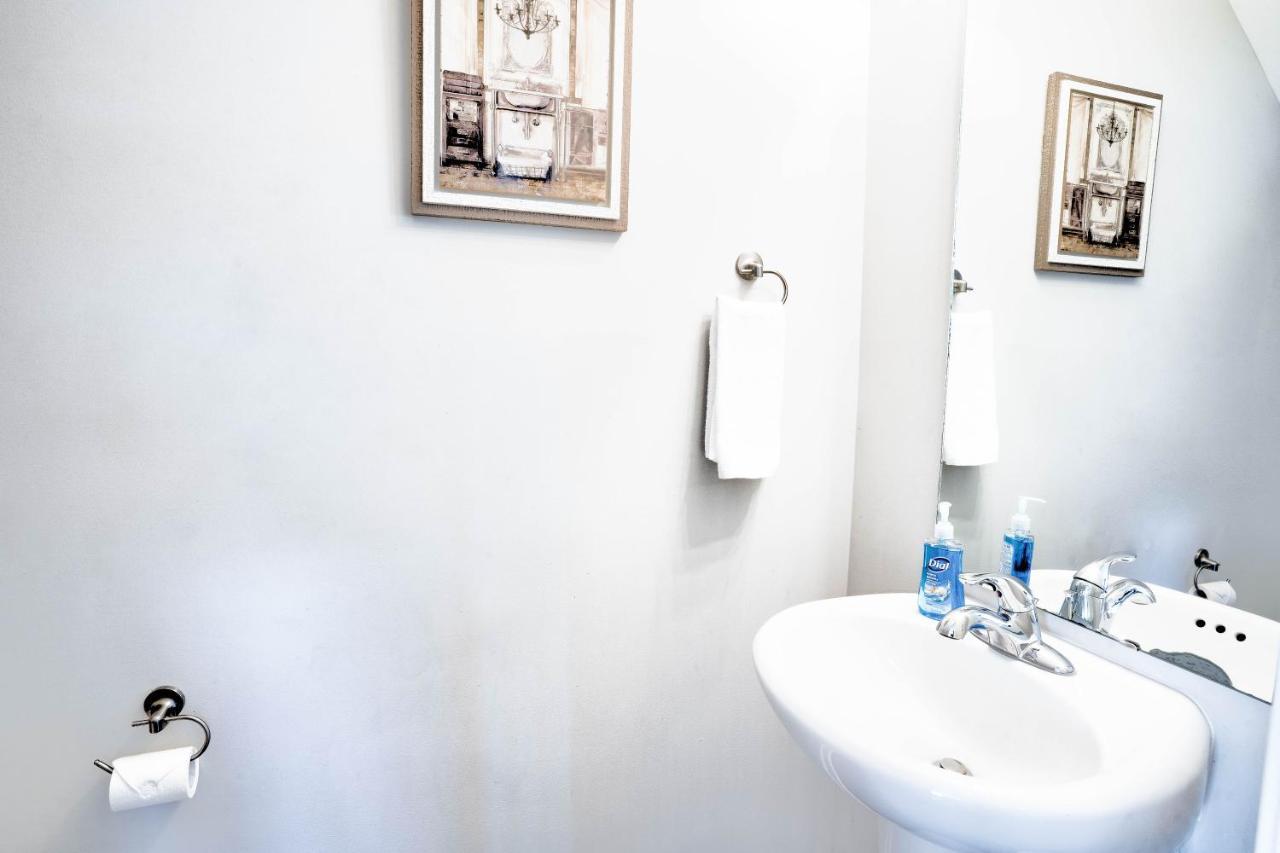 Kannapolis Elegant Townhouse - Pet Friendly Eksteriør billede