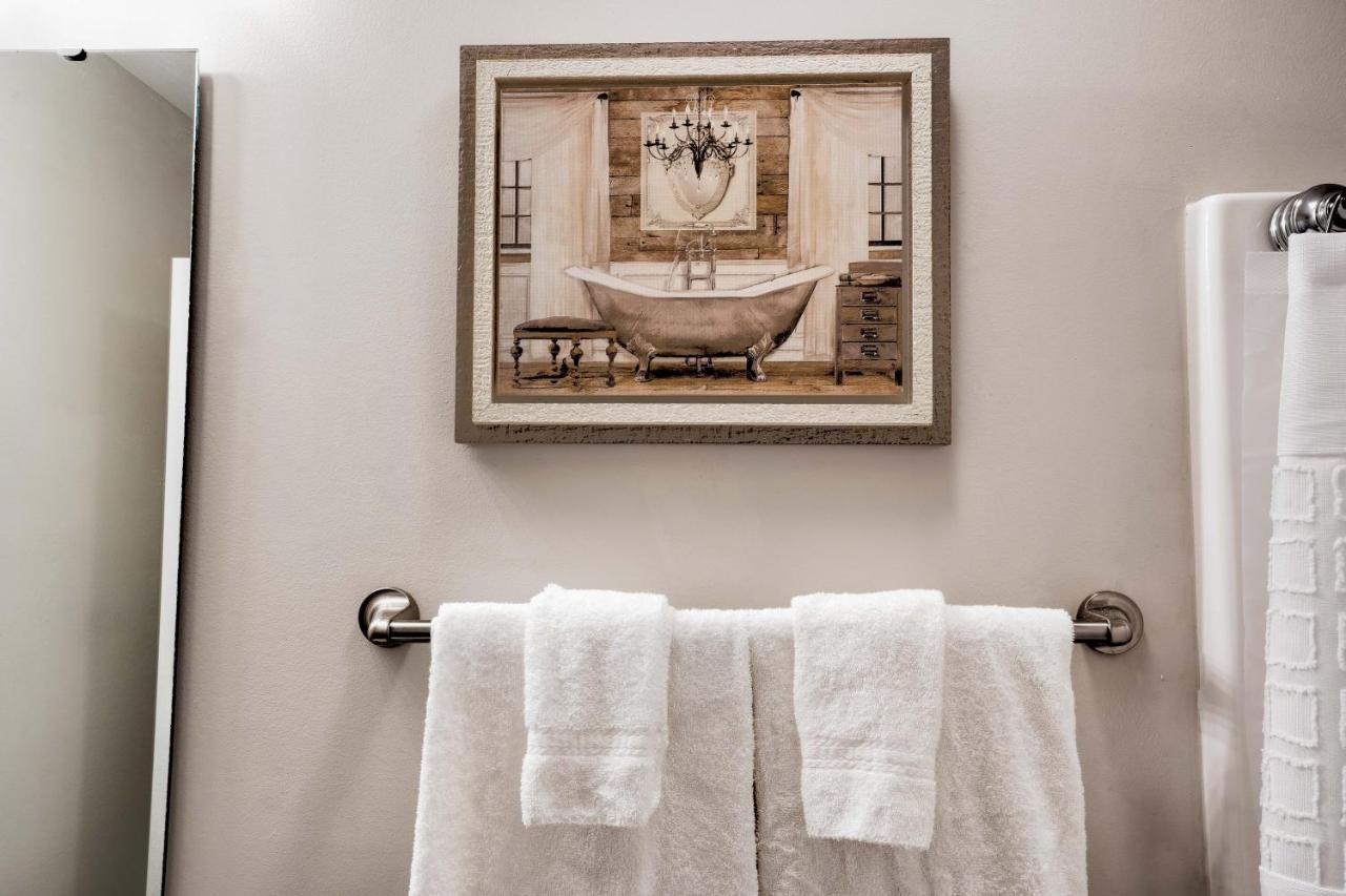 Kannapolis Elegant Townhouse - Pet Friendly Eksteriør billede