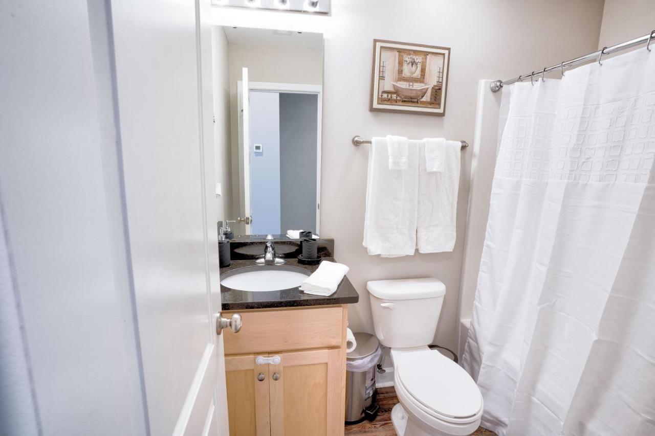 Kannapolis Elegant Townhouse - Pet Friendly Eksteriør billede